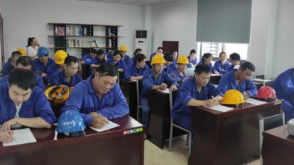 寧波涂協(xié)為會(huì)員企業(yè)組織職業(yè)技能培訓(xùn) 技術(shù)服務(wù)促進(jìn)行業(yè)發(fā)展